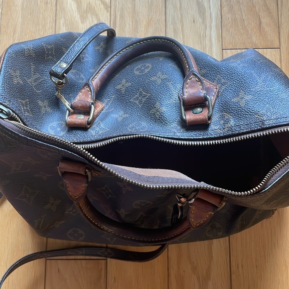 Vintage 40+ year old Speedy Louis Vuitton Bag - Picture 3 of 12